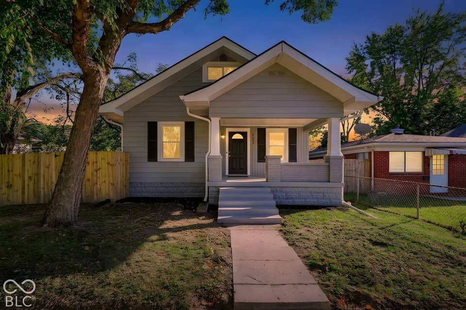 1415 E Castle Avenue, Indianapolis, IN 46227, photo 1 of 62