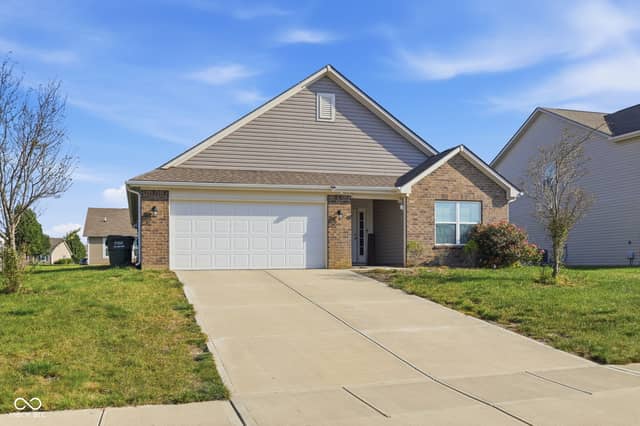 6430 W Mulberry Way, Greenfield, IN 46140, photo 5 of 40