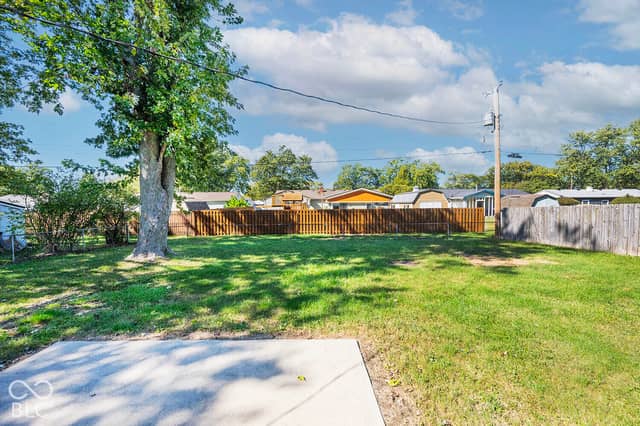 916 School Street, Greenfield, IN 46140, photo 4 of 19