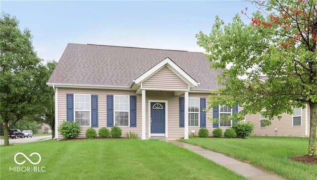17079 Kingsbridge Boulevard, Westfield, IN 46074, photo 3 of 37