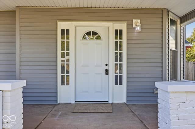 513 S West Street, Shelbyville, IN 46176, photo 5 of 36