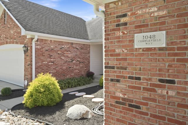 1048 Cobblefield Way, Greenfield, IN 46140, photo 4 of 50
