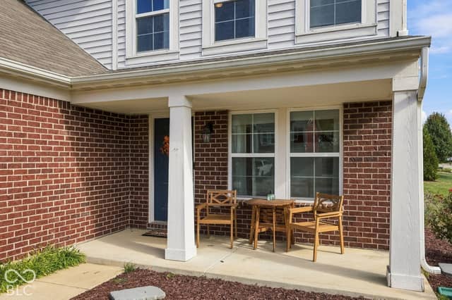 8673 Fawn Way, McCordsville, IN 46055, photo 5 of 38
