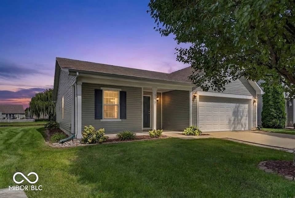 910 Stonehurst Drive, Franklin, IN 46131, photo 1 of 33