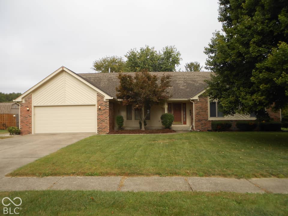 552 Echo Bend Boulevard, Greenwood, IN 46142, photo 1 of 32