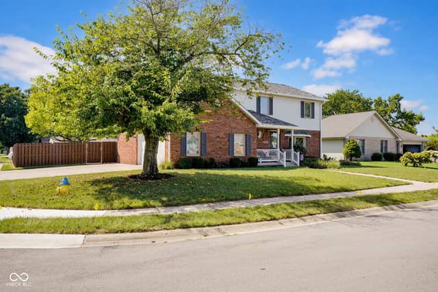 2251 Reston Lane, Columbus, IN 47203, photo 5 of 43