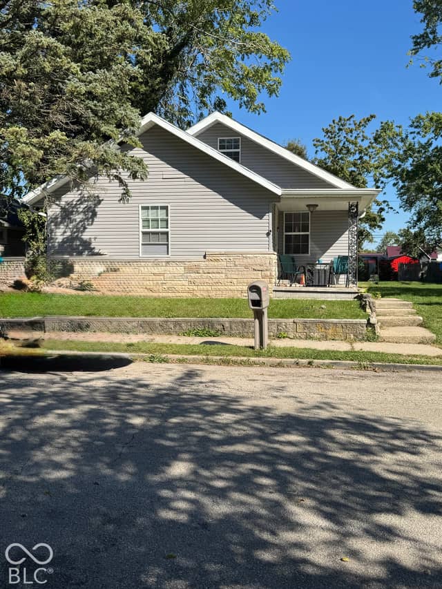 908 S Blaine Avenue, Muncie, IN 47302, photo 2 of 4