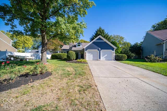 9119 Hardwood Court, Indianapolis, IN 46250, photo 3 of 25