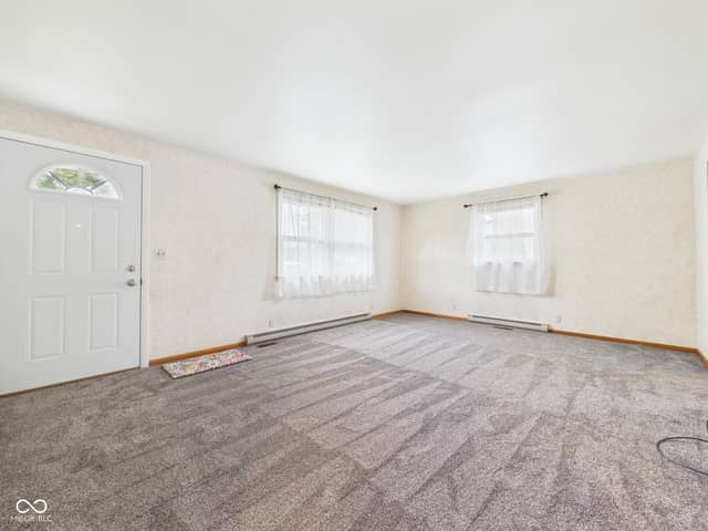 302 W Van Buren Street, Alexandria, IN 46001, photo 5 of 18