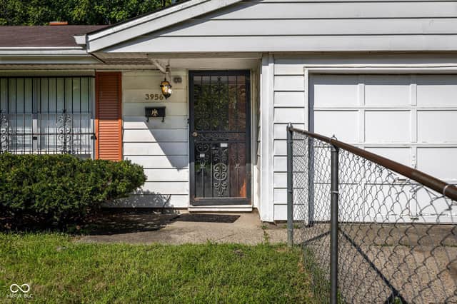 3956 Strathmore Drive, Indianapolis, IN 46235, photo 5 of 24