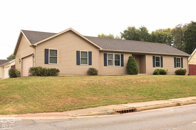 1200 S Mill Street, Crawfordsville, IN 47933, photo 3 of 57