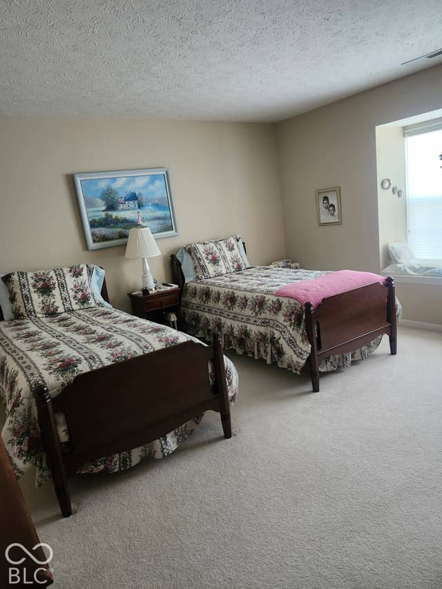 5539 Younkin Drive, Indianapolis, IN 46268, photo 4 of 18