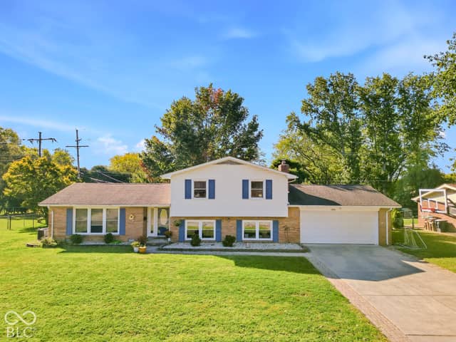 2810 Jordan Drive, Columbus, IN 47203, photo 2 of 33