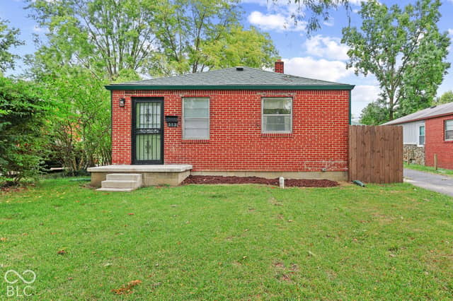 313 S Sheridan Avenue, Indianapolis, IN 46219, photo 3 of 29