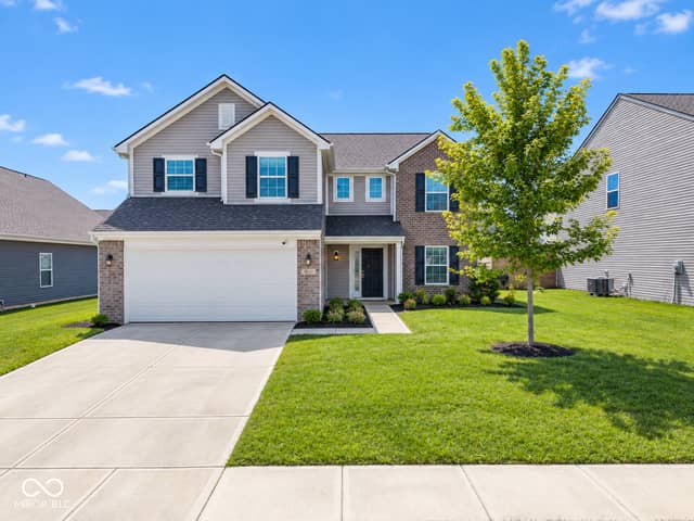10147 Falls Canyon Lane, Indianapolis, IN 46229, photo 2 of 30