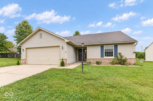 133 Brixton Woods West Drive, Pittsboro, IN 46167, photo 5 of 35