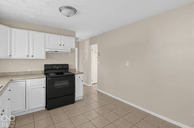 3733 Ireland Drive, Indianapolis, IN 46235, photo 5 of 17