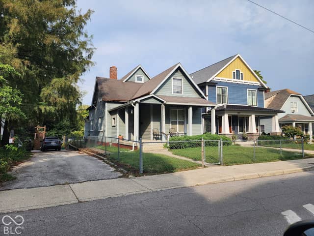 426 N Highland Avenue, Indianapolis, IN 46202, photo 2 of 23