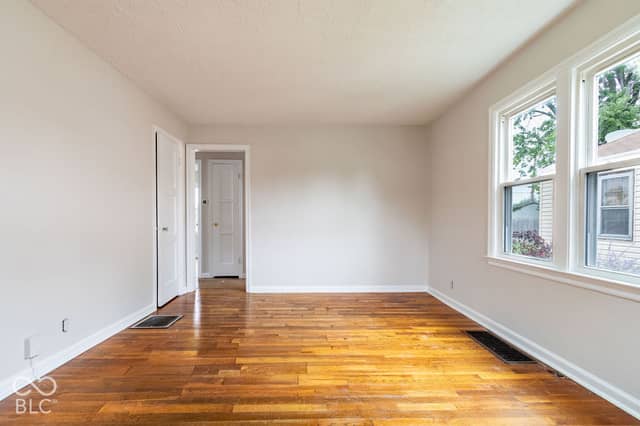 1810 Calhoun Street, Indianapolis, IN 46203, photo 4 of 13