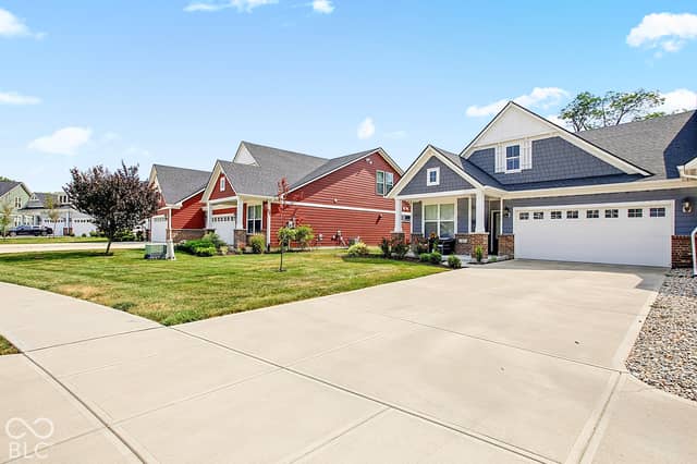 825 Stone Trace, Avon, IN 46123, photo 3 of 49