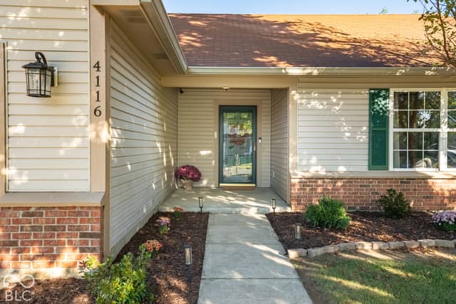 4116 Par Drive, Indianapolis, IN 46268, photo 2 of 24