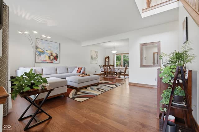 358 Bailey Circle, Carmel, IN 46032, photo 4 of 52