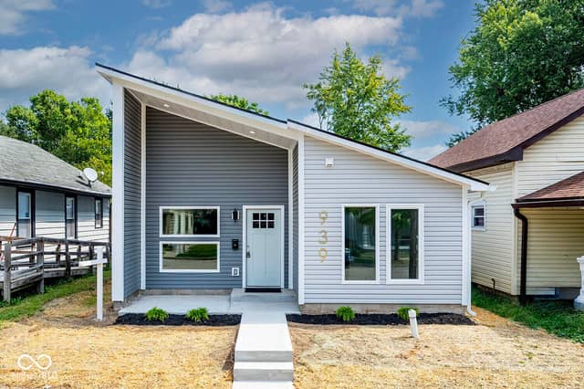 939 Haugh Street, Indianapolis, IN 46222, photo 2 of 25