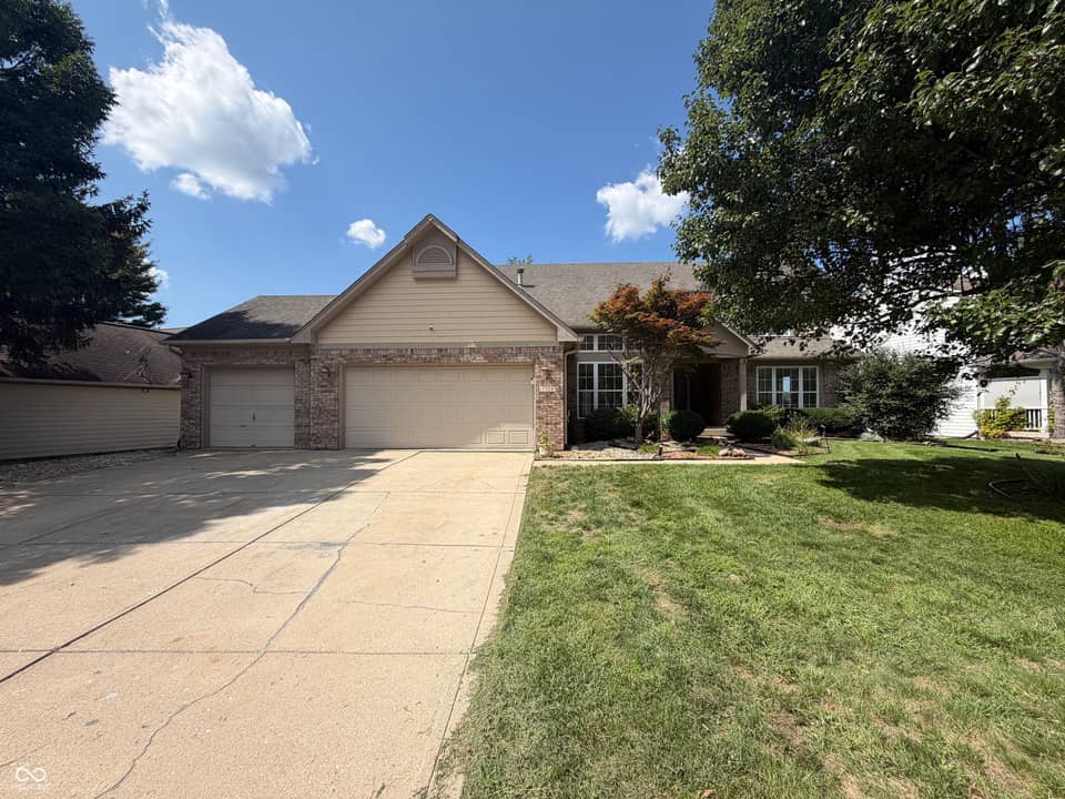 7328 Chestnut Hills Boulevard, Indianapolis, IN 46278, photo 1 of 49