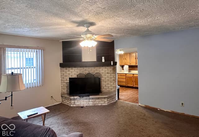 5341 White River Street, Greenwood, IN 46143, photo 5 of 17