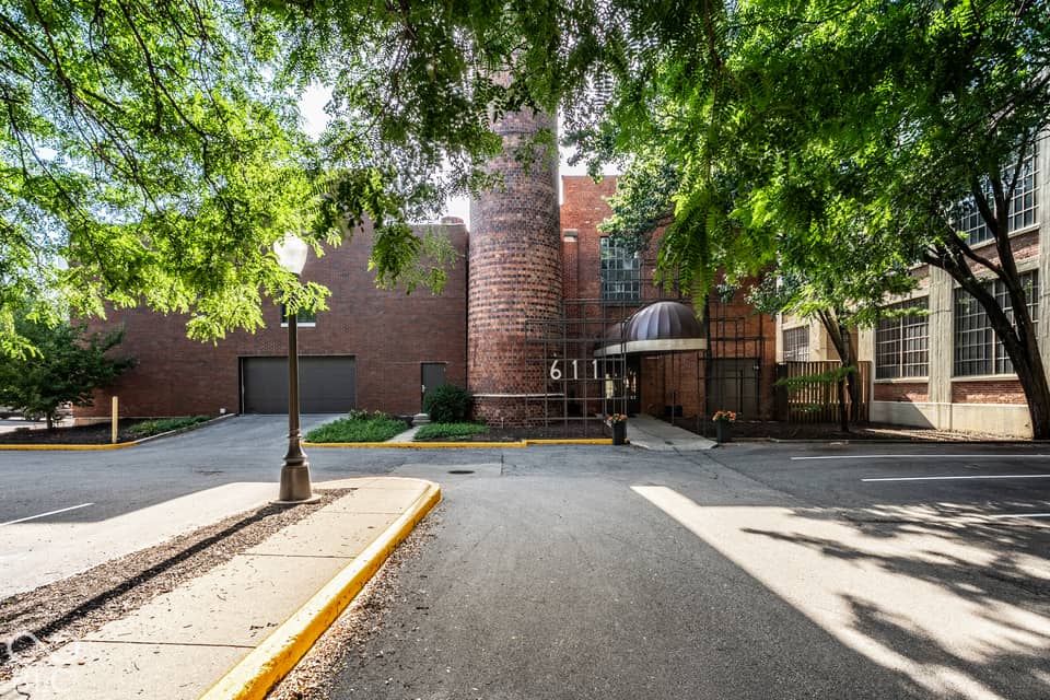 611 N Park Avenue #305, Indianapolis, IN 46204, photo 1 of 37