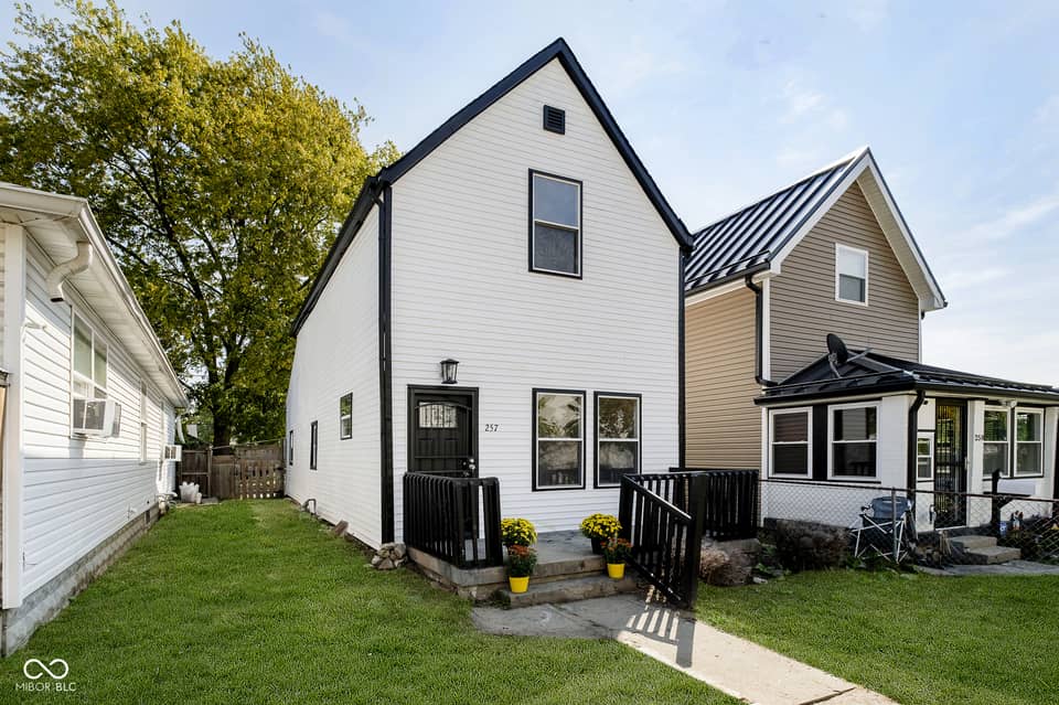 257 S Keystone Avenue, Indianapolis, IN 46201, photo 1 of 33