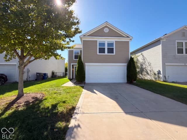 8723 Hosta Way, Camby, IN 46113, photo 2 of 28