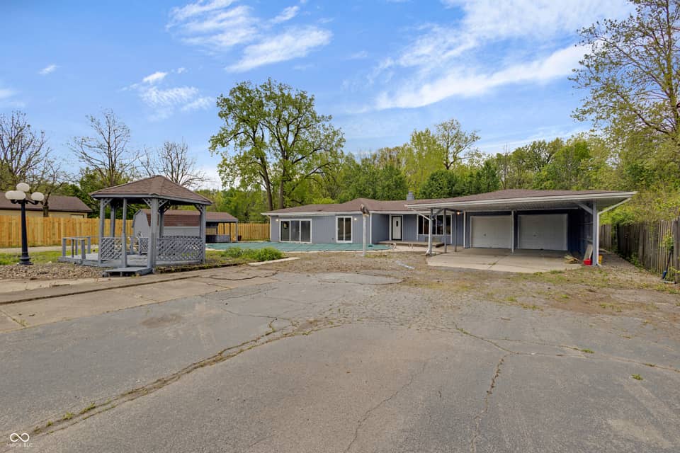 2525 E Jackson Street, Muncie