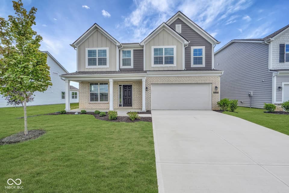 10033 Rosalee Drive, Noblesville, IN 46060, photo 1 of 23
