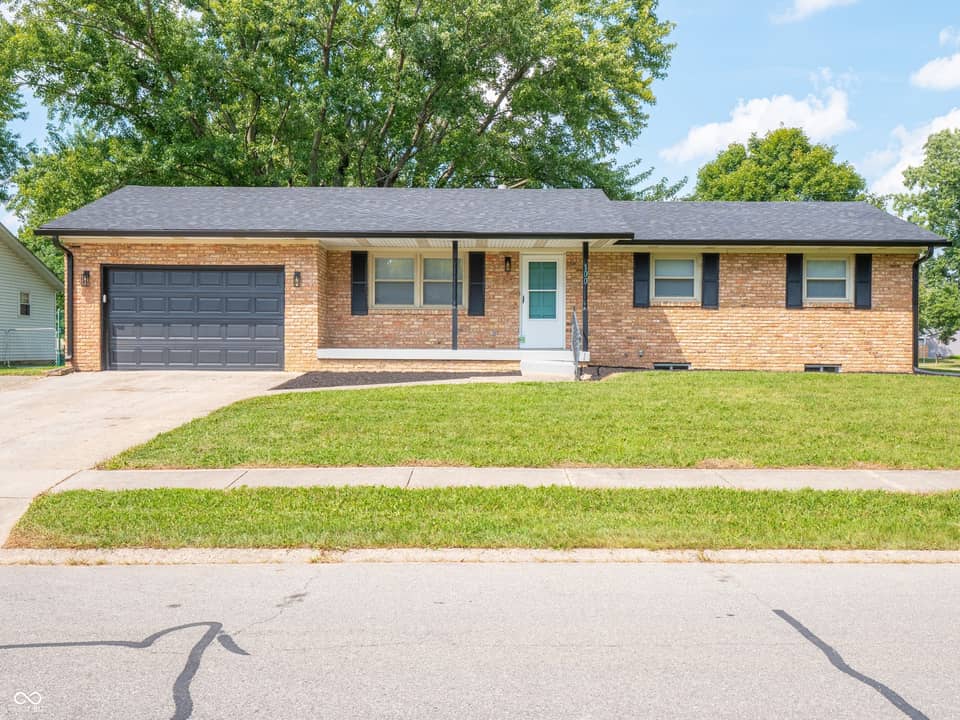 100 Merlin Drive, Franklin, IN 46131, photo 1 of 64