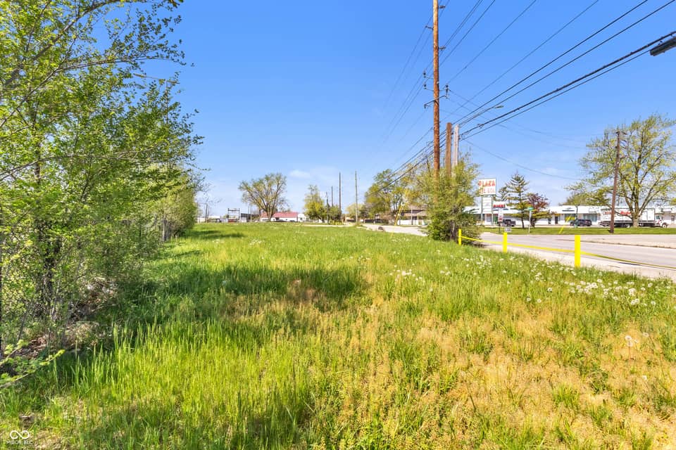 5814 W Washington Street, Indianapolis