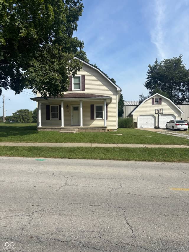114 E 11th Street, Alexandria, IN 46001, photo 2 of 15