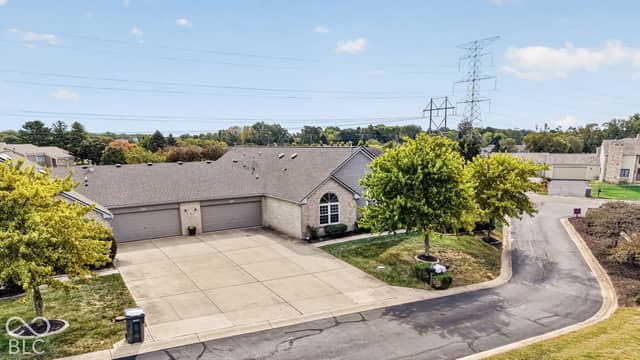 5771 Quail Crossing Drive, Indianapolis, IN 46237, photo 2 of 28