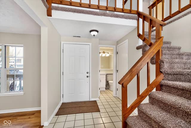 4775 Stansbury Lane, Indianapolis, IN 46254, photo 4 of 28