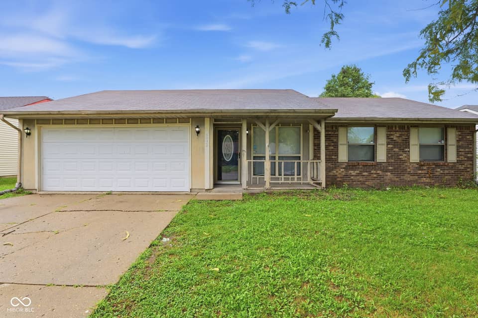 3242 Pawnee Drive, Indianapolis, IN 46235, photo 1 of 27