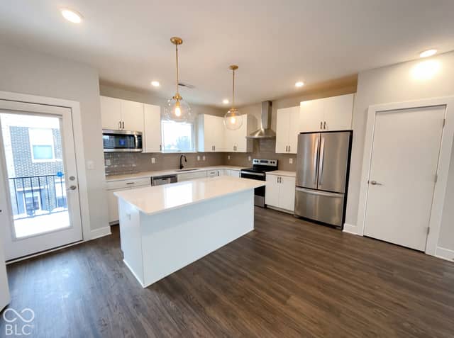 727 N Illinois Street #UNIT 208, Indianapolis, IN 46204, photo 3 of 15
