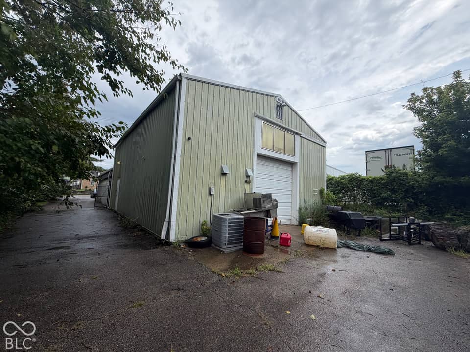 2221 W Minnesota Street, Indianapolis