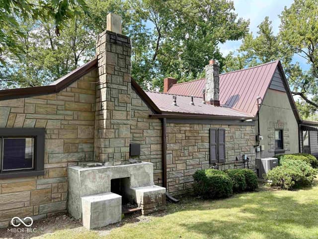 3300 S Walnut Street, Muncie, IN 47302, photo 3 of 27