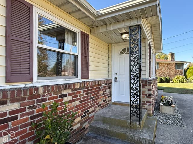 1471 E Aimee Court, Terre Haute, IN 47805, photo 3 of 41