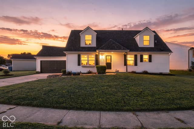 4045 Harmony, Indianapolis, IN 46221, photo 2 of 23
