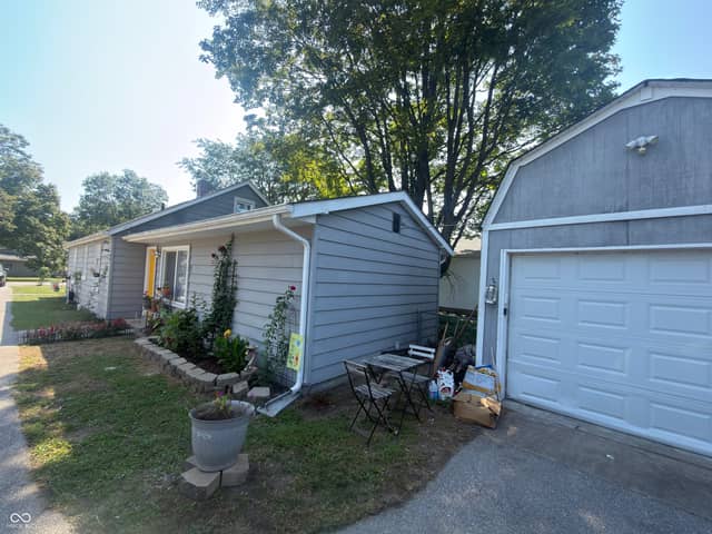 8912 Robey Drive, Indianapolis, IN 46234, photo 4 of 12