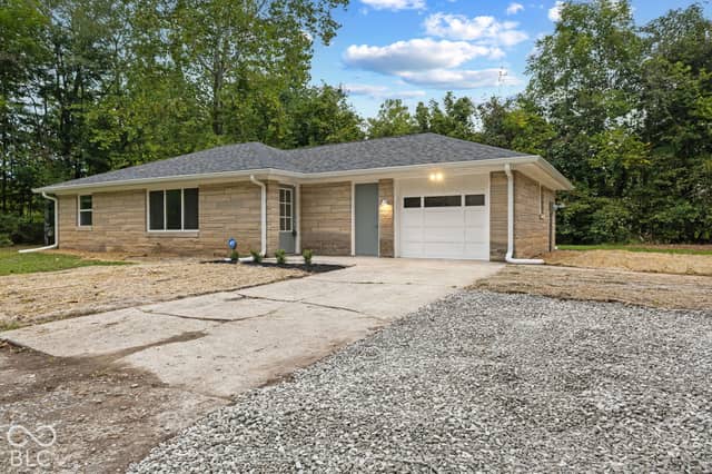 7437 S County Road 750 E, Plainfield, IN 46168, photo 4 of 26