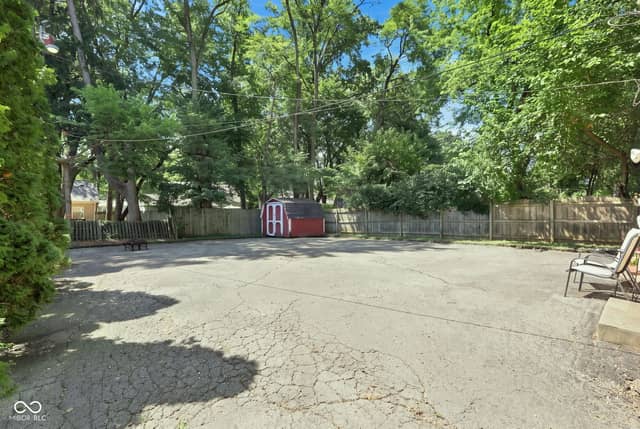 5824 N Keystone Avenue, Indianapolis, IN 46220, photo 3 of 33