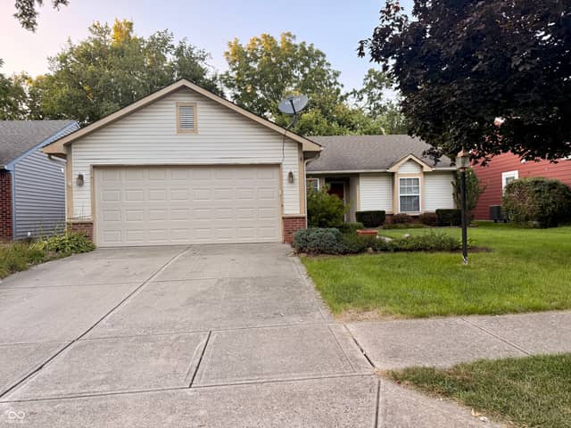 1604 Cherrywood Court, Westfield, IN 46074, photo 4 of 22