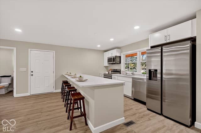 547 Dorman Street, Indianapolis, IN 46202, photo 5 of 23